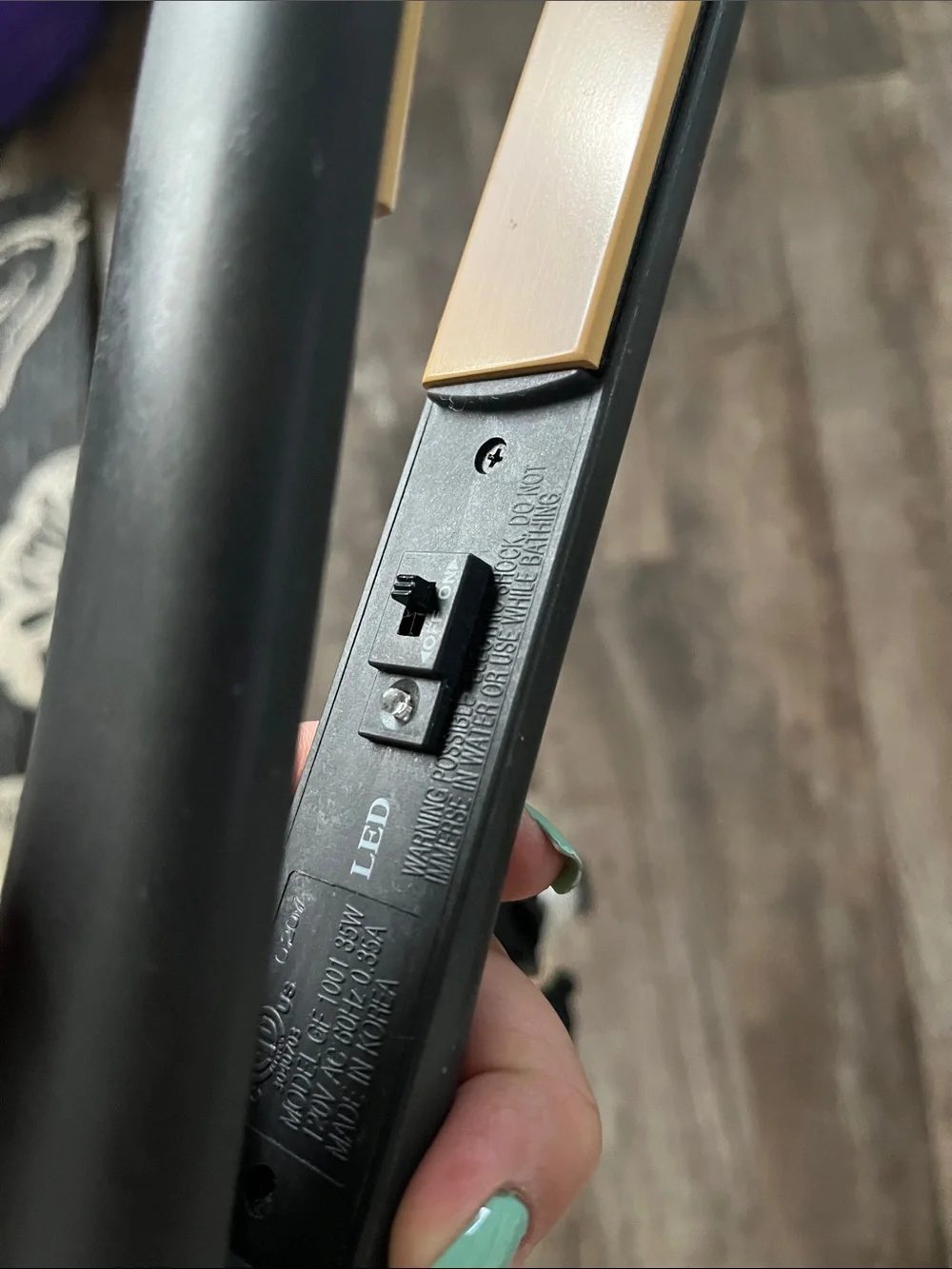 Global Beauty Black & Gold Ceramic Hair Straightener